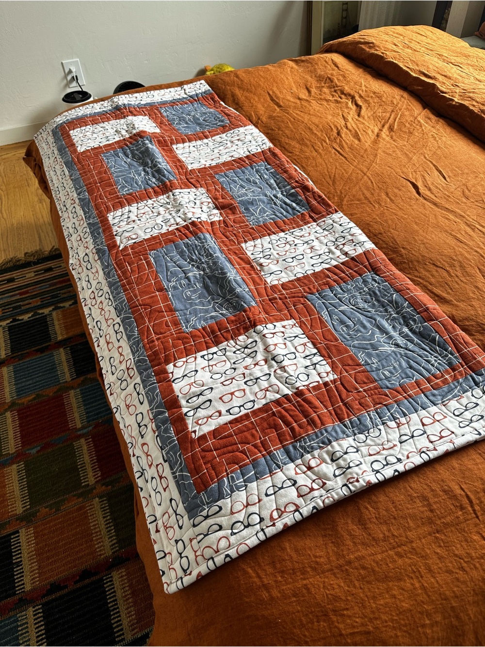 Abstract modern quilt - Picture 4 of 5